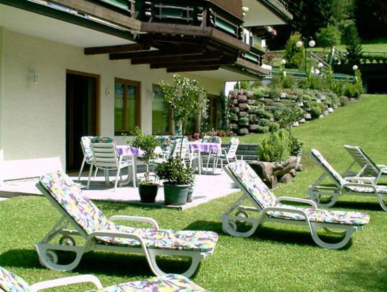 Hotel-Pension Flora Saalbach Exterior foto